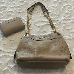 Tan Michael kors shoulder bag